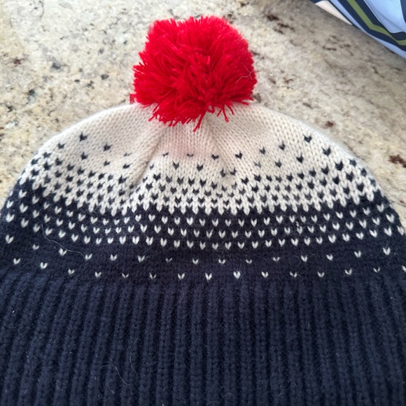 Girls North Face Denali Jacket with matching hat - Picture 11 of 11